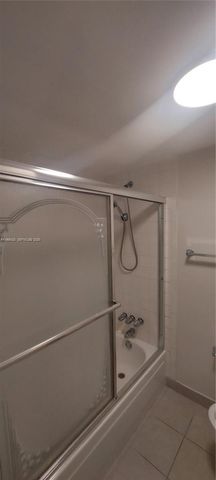 4334 NW 9th Ave 9-2G, Deerfield Beach, FL 33064