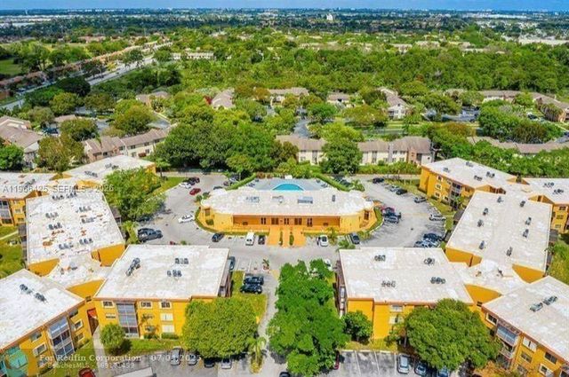 4334 NW 9th Ave 9-2G, Deerfield Beach, FL 33064