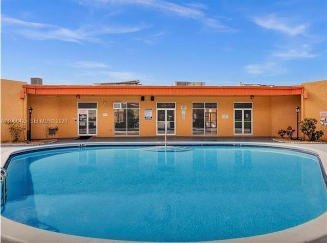 4334 NW 9th Ave 9-2G, Deerfield Beach, FL 33064