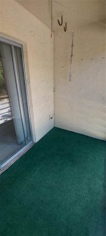 4334 NW 9th Ave 9-2G, Deerfield Beach, FL 33064