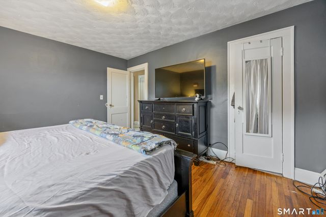 19 Cumley Street, Hamden, CT 06514