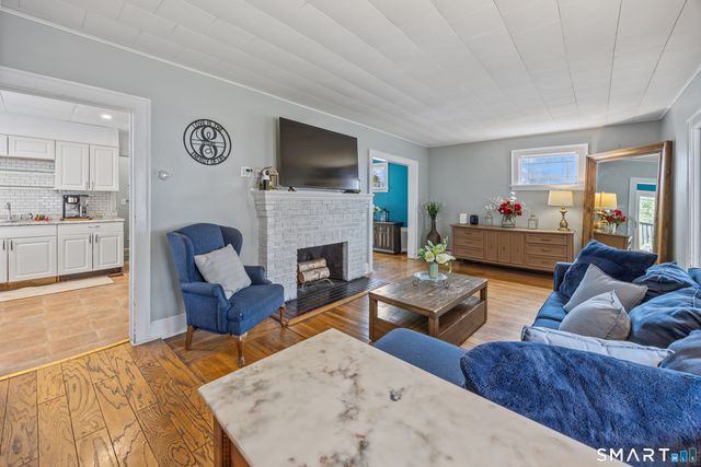19 Cumley Street, Hamden, CT 06514