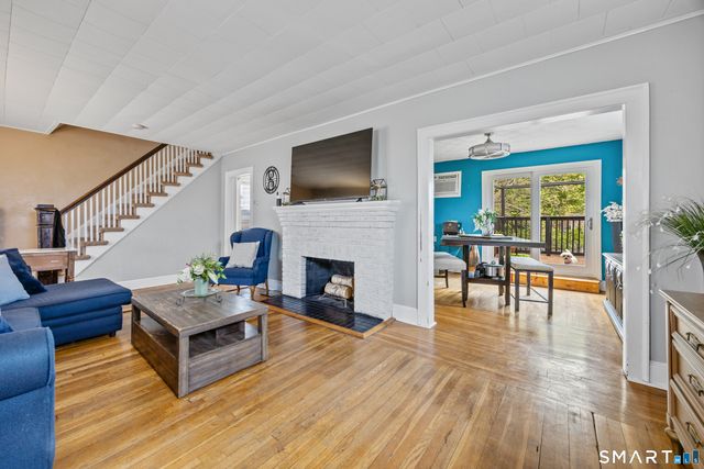 19 Cumley Street, Hamden, CT 06514
