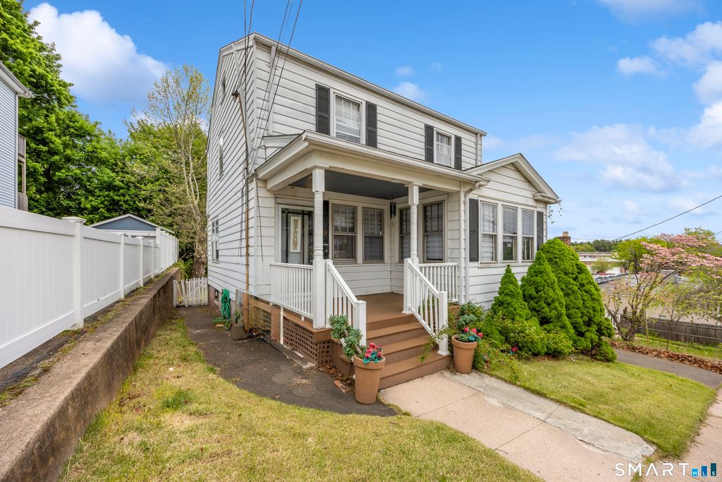 19 Cumley Street, Hamden, CT 06514