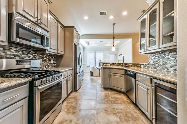 2214 Dove Haven Lane, League City, TX 77573