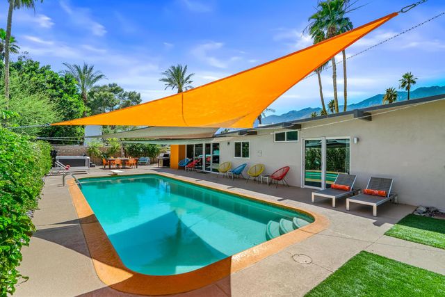 212 N Jill Circle, Palm Springs, CA 92262