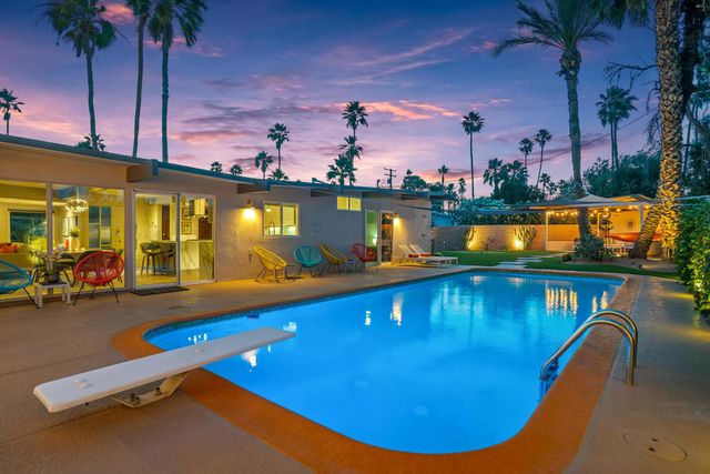 212 N Jill Circle, Palm Springs, CA 92262