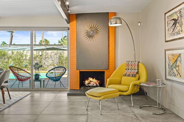212 N Jill Circle, Palm Springs, CA 92262
