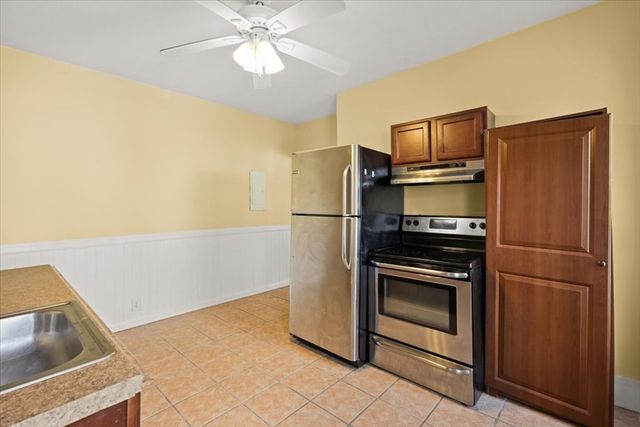26 Pine St A, Attleboro, MA 02703