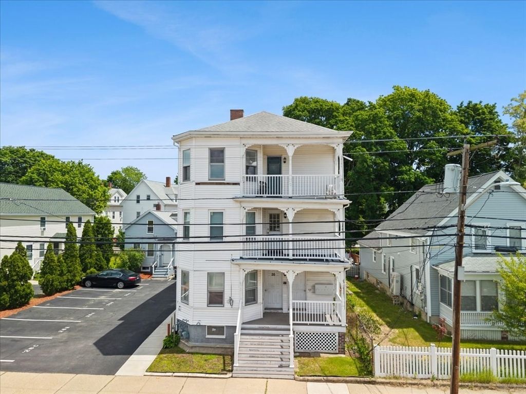 26 Pine St A, Attleboro, MA 02703