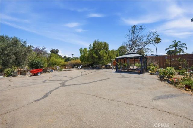 525 Calle Encanto, El Cajon, CA 92019