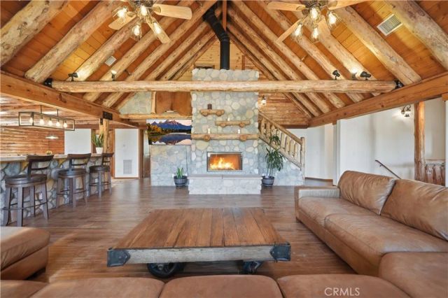 525 Calle Encanto, El Cajon, CA 92019