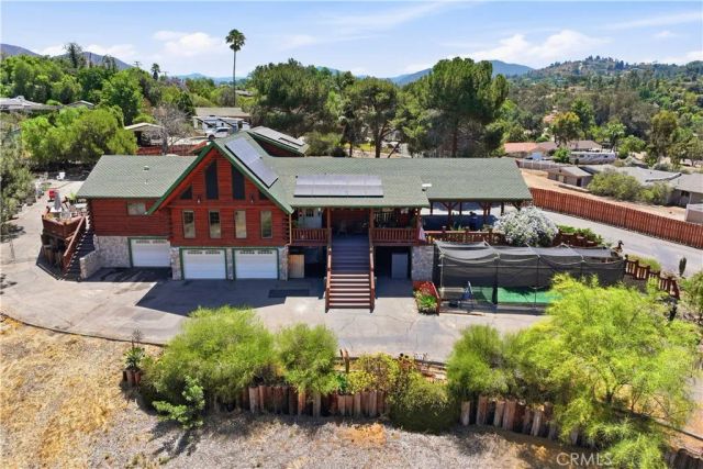 525 Calle Encanto, El Cajon, CA 92019