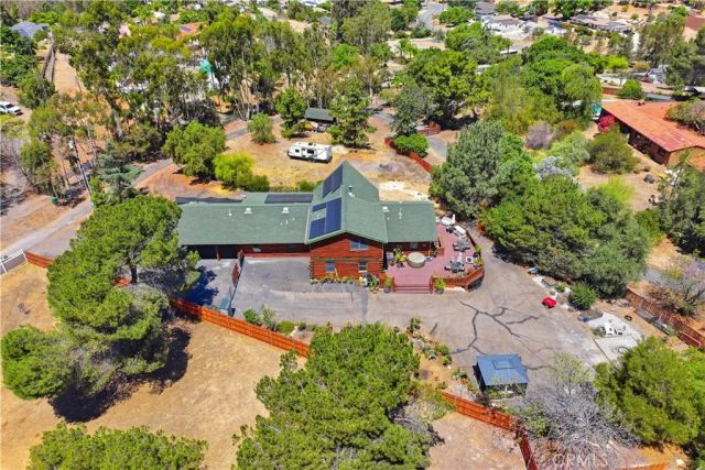 525 Calle Encanto, El Cajon, CA 92019