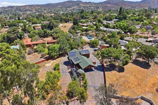 525 Calle Encanto, El Cajon, CA 92019