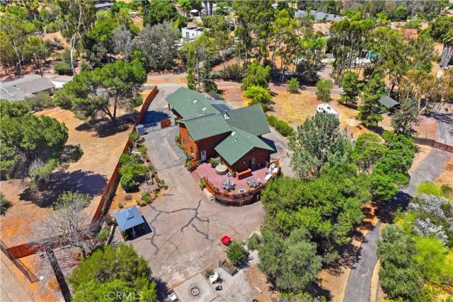 525 Calle Encanto, El Cajon, CA 92019