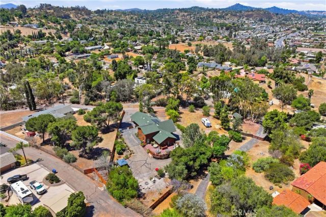 525 Calle Encanto, El Cajon, CA 92019