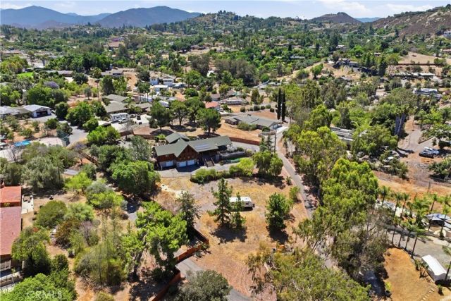 525 Calle Encanto, El Cajon, CA 92019