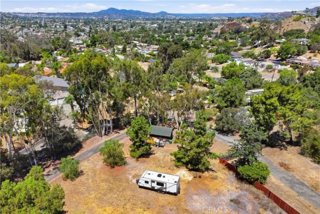 525 Calle Encanto, El Cajon, CA 92019