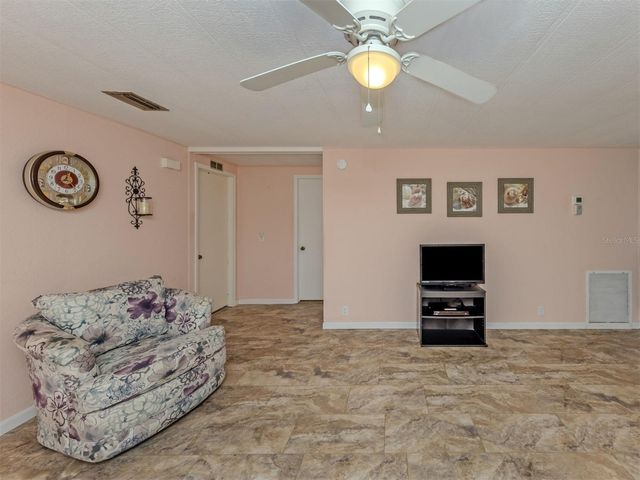 98 LAKEVIEW DRIVE, North Port, FL 34287