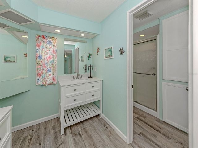 98 LAKEVIEW DRIVE, North Port, FL 34287