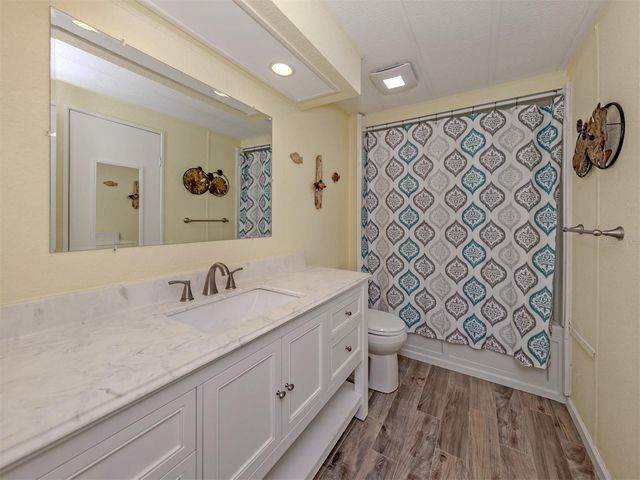 98 LAKEVIEW DRIVE, North Port, FL 34287