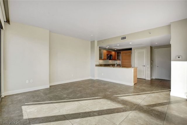 222 Karen Avenue 2805, Las Vegas, NV 89109