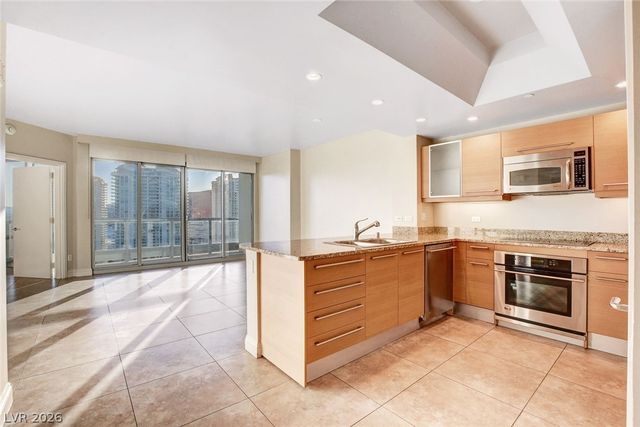 222 Karen Avenue 2805, Las Vegas, NV 89109