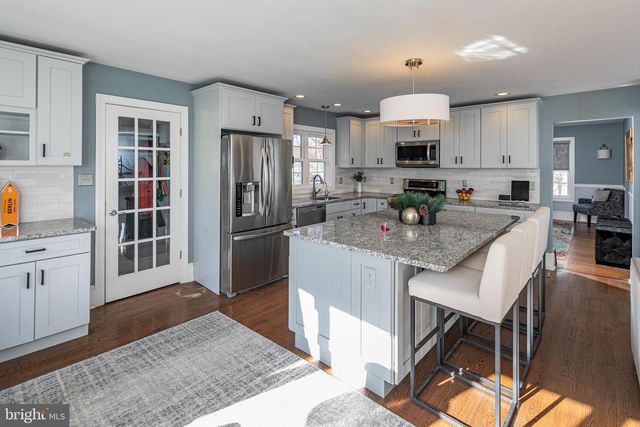 10 TALL TIMBERS DR, Princeton, NJ 08540