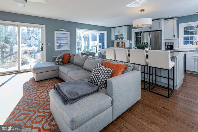 10 TALL TIMBERS DR, Princeton, NJ 08540