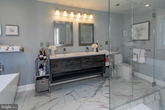 10 TALL TIMBERS DR, Princeton, NJ 08540