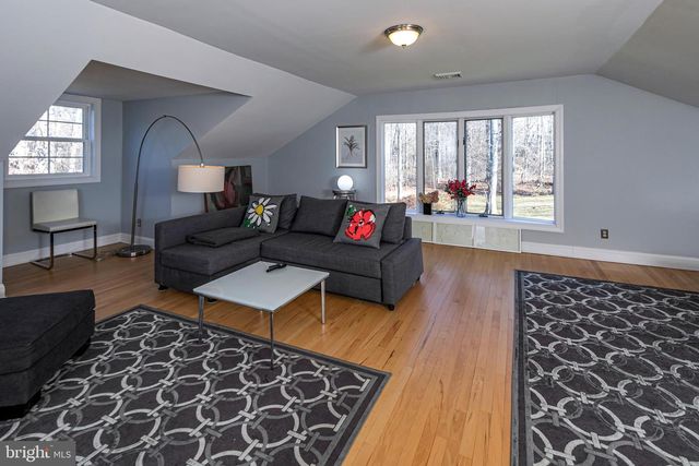 10 TALL TIMBERS DR, Princeton, NJ 08540