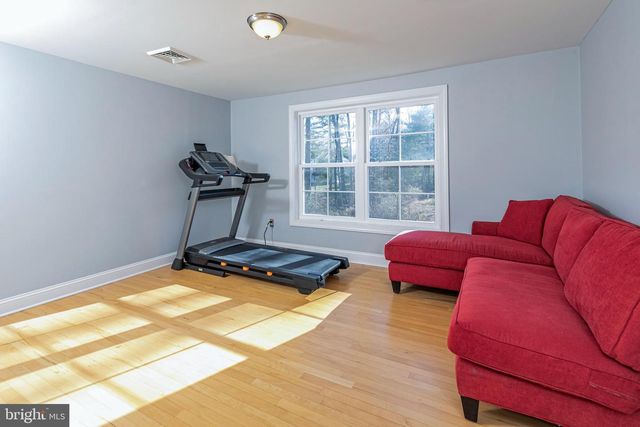 10 TALL TIMBERS DR, Princeton, NJ 08540