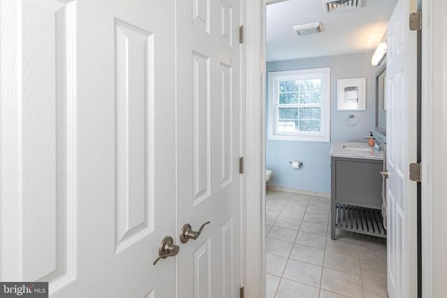 10 TALL TIMBERS DR, Princeton, NJ 08540