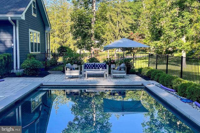 10 TALL TIMBERS DR, Princeton, NJ 08540