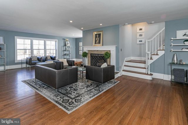 10 TALL TIMBERS DR, Princeton, NJ 08540