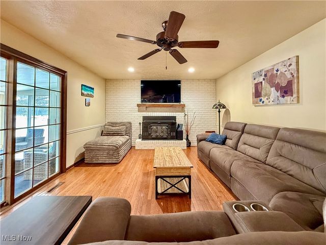 2470 Stiegler Road, Valley City, OH 44280