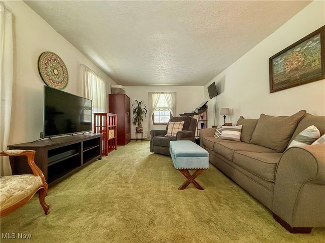 2470 Stiegler Road, Valley City, OH 44280