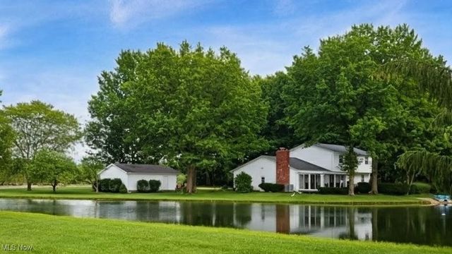 2470 Stiegler Road, Valley City, OH 44280