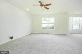 2020 PADDOCK LN, Williamstown, NJ 08094