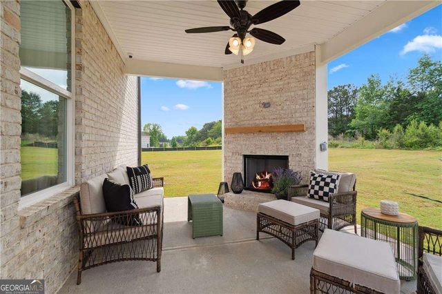 270 Linford Drive, Locust Grove, GA 30248