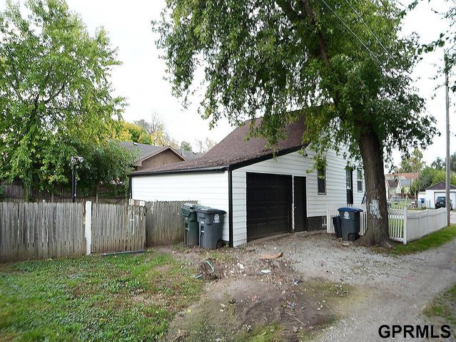 2306 6th Avenue, Council Bluffs, IA 51501