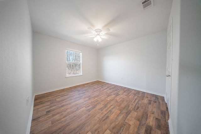 121 N Washburn Road, Bells, TX 75414