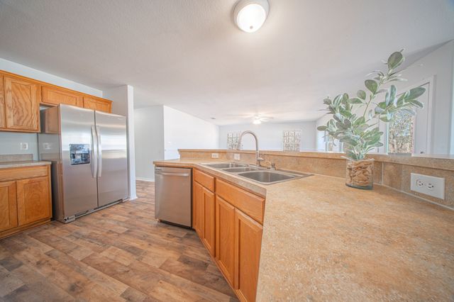 121 N Washburn Road, Bells, TX 75414