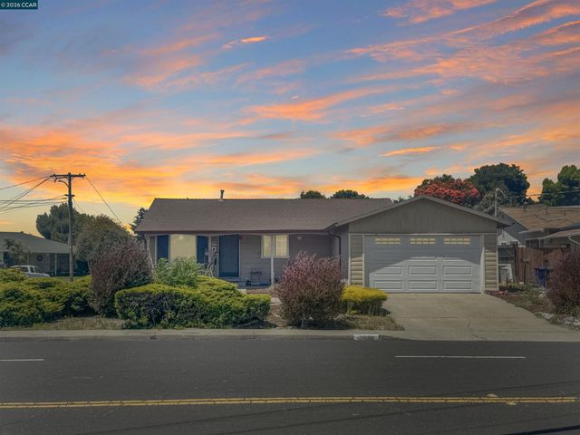 2838 Tara Hills Dr, San Pablo, CA 94806