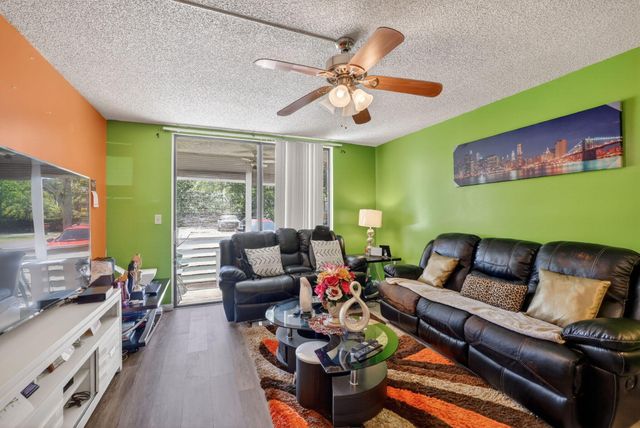 1830 SW 81st Avenue 4107, North Lauderdale, FL 33068