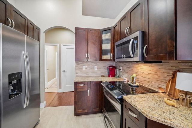 1817 WOOD BEND STREET, Tarpon Springs, FL 34689