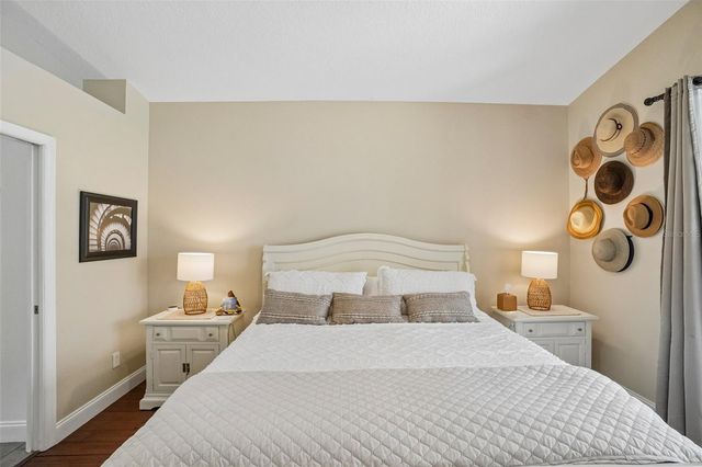 1817 WOOD BEND STREET, Tarpon Springs, FL 34689