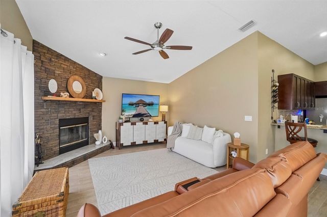 1817 WOOD BEND STREET, Tarpon Springs, FL 34689