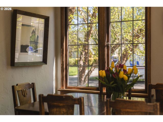 6421 N MISSISSIPPI Ave, Portland, OR 97217